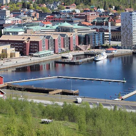 A Pousada Oernskoeldsviks Gaesthamn Exterior foto